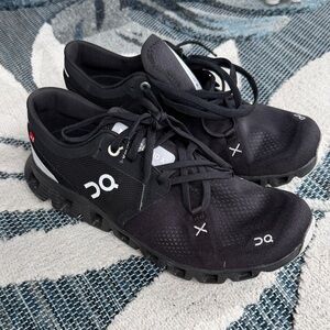 On Running women’s Black X3